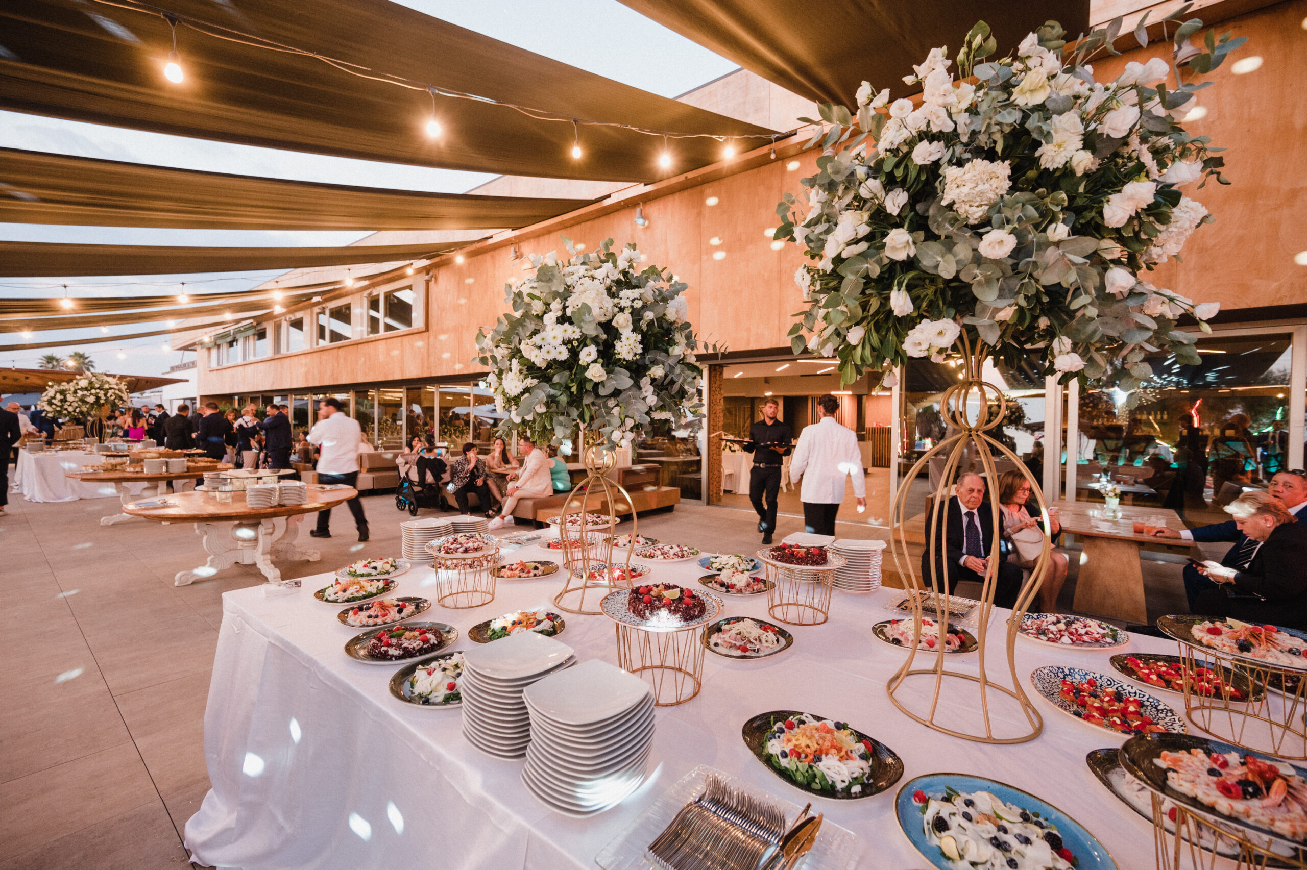 matrimoni moderni in spiaggia